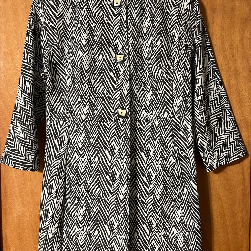 Cabi Zig Zag Ponte Knit Jacket size Medium EUC